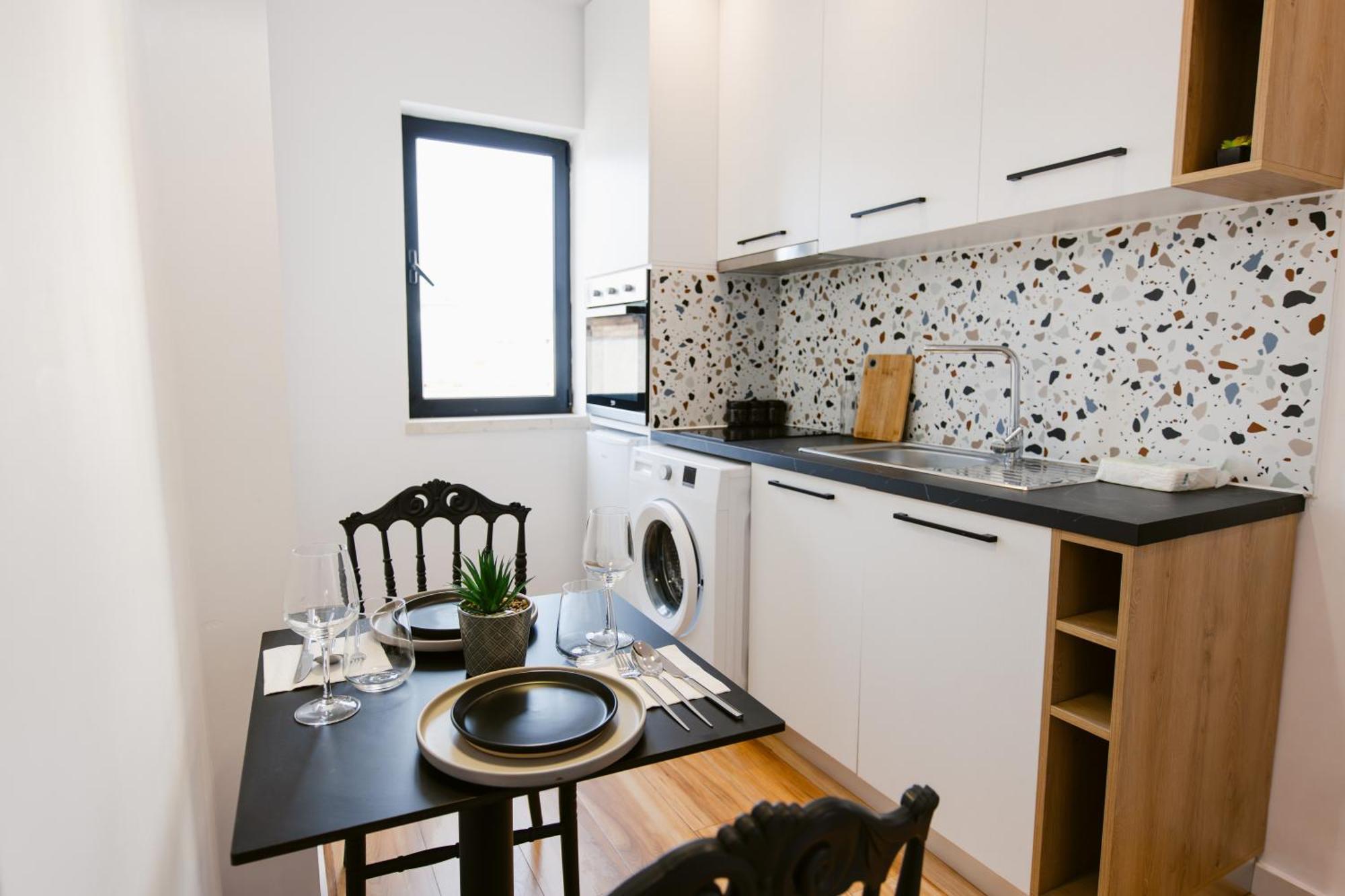 Durres Str Modern Apartments - The Nest Tirana Exterior photo